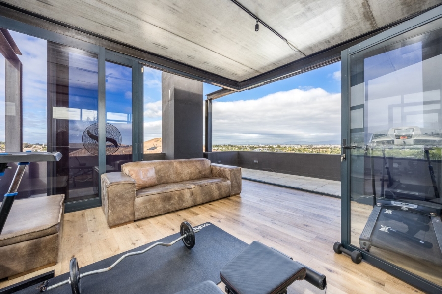 5 Bedroom Property for Sale in Deo Gracia Western Cape
